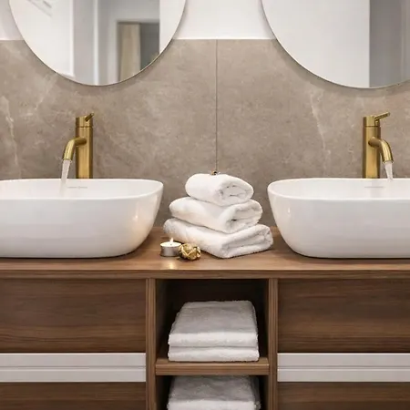 Vatican 3br For Families & Groups *